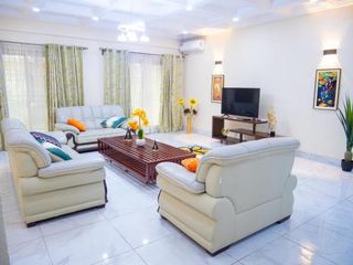 Hotel pic Residence Le Bonheur - 3 Bed Apartment by Douala Mall/Airport