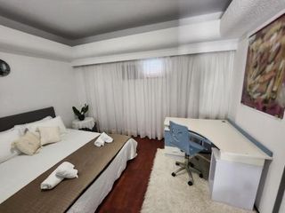 Hotel pic Luxurious 1-Bedroom Guesthouse