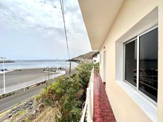 Фото отеля Apartamento con vistas al mar, a 100m de la Playa