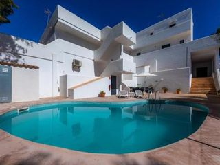 White suites 2