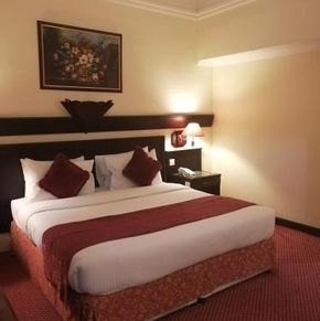 NearBy Hotel
