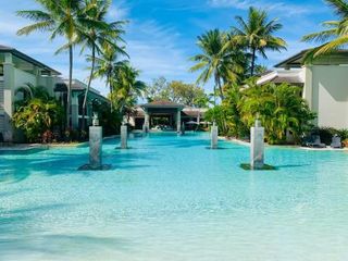 Фото отеля Paradise Escape - Poolside Ground Floor - Sea Temple Resort and Spa