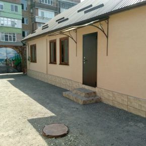 NearBy Hotel