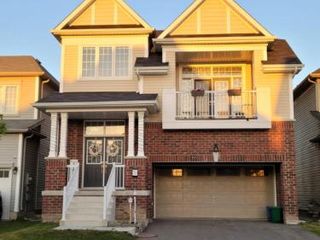 Фото отеля Niagara- Beautiful cozy Sunfilled big complete house minutes drive fro