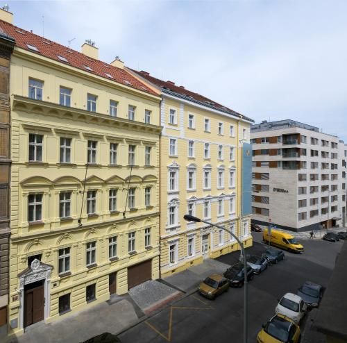 DownTown Suites Rubesova