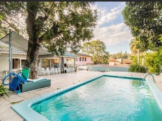 Фото отеля Linda casa Assunção com Piscina Aquecida