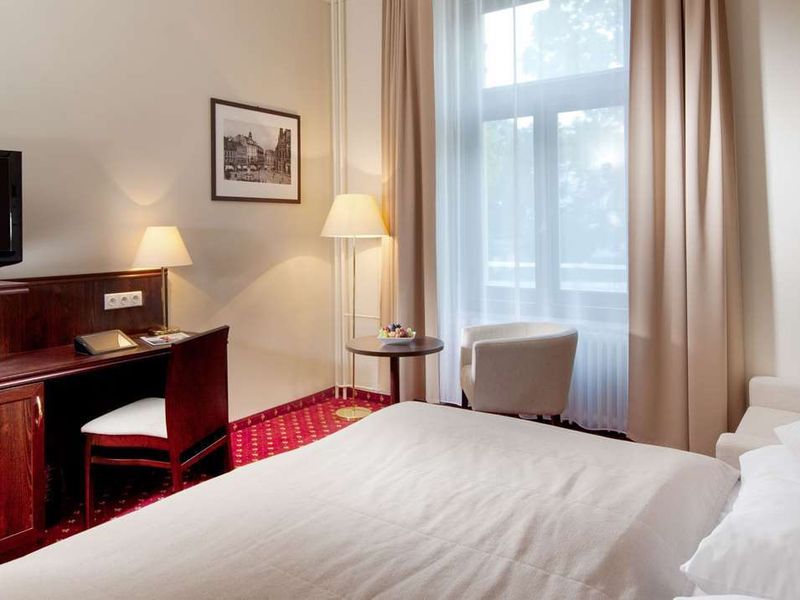 Hotel Photo 1