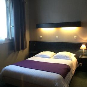 NearBy Hotel