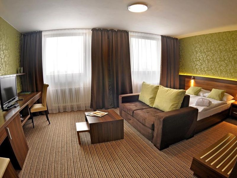 Hotel Photo 1