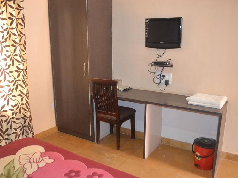 Hotel Photo 6