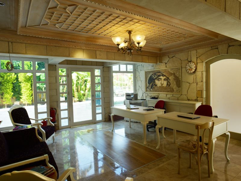 Hotel Photo 12