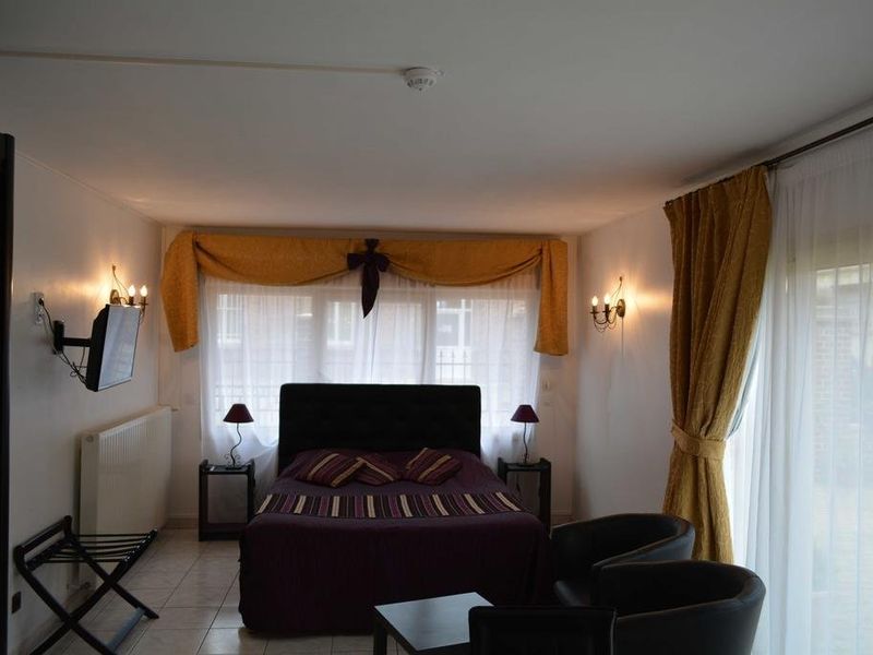 Hotel Photo 11