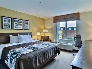 Hotel pic Sleep Inn & Suites Moundsville