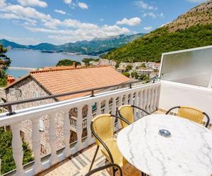 Apartments Adriatic Sveti Stefan Montenegro