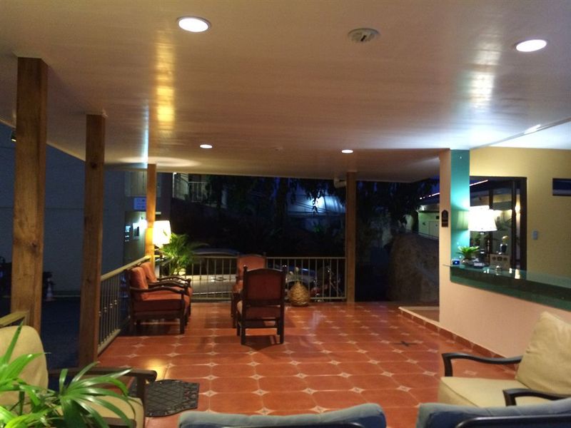 Hotel Photo 12
