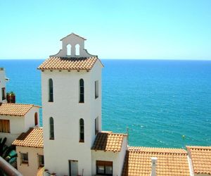 Gaviota Y Vora Mar Sitges Spain