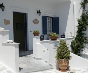 Studios Eleni I Tinos Town Greece