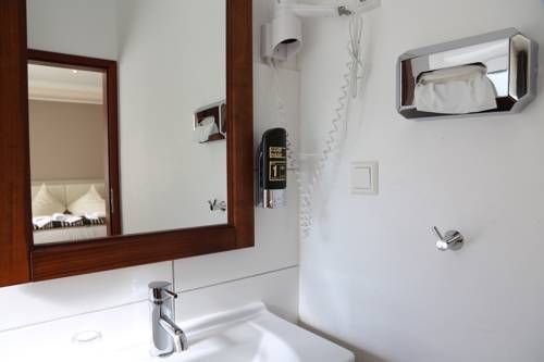 Hotel Photo 12