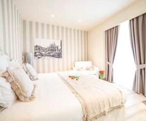 Rooms Milano Duomo Milan Italy