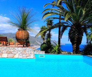 Panoramic Suite and Apartment Taormina Italy