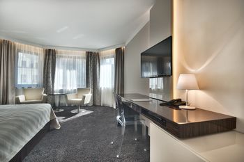 Hotel Photo 1