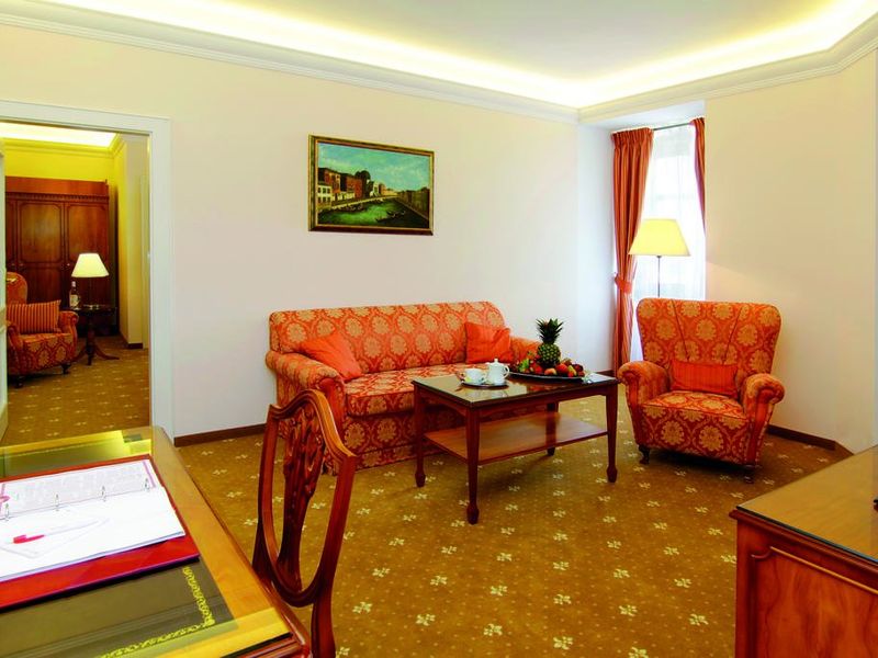 Hotel Photo 6