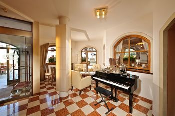 Hotel Photo 16
