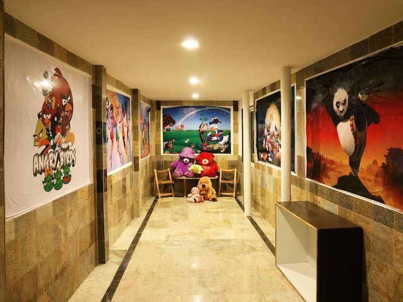 Hotel Photo 12