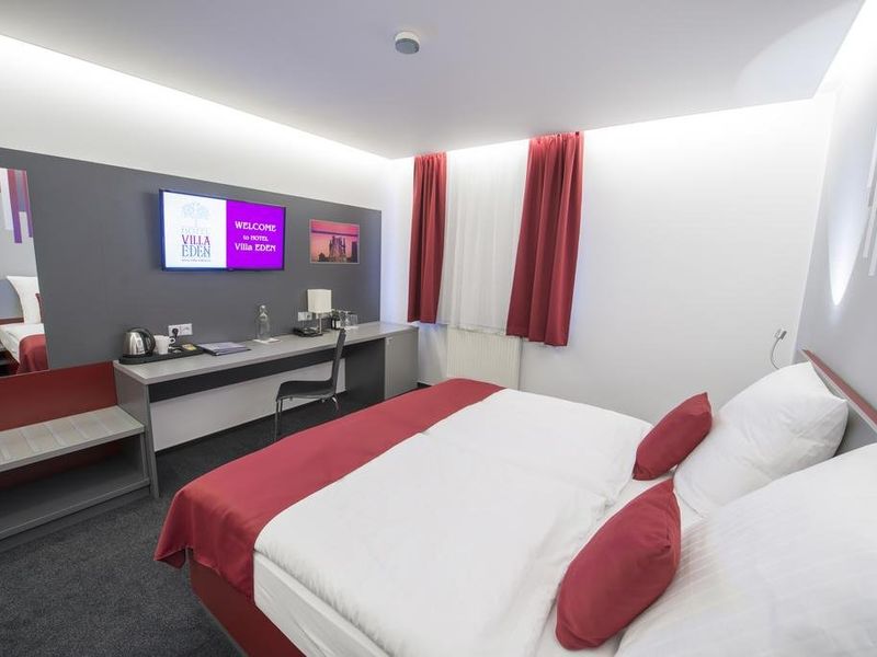 Hotel Photo 1