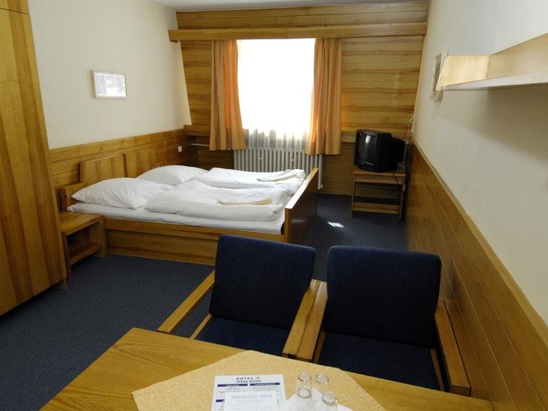 Hotel Photo 3