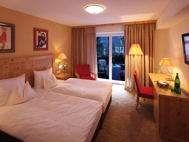 Hotel Photo 1