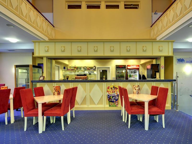 Hotel Photo 12