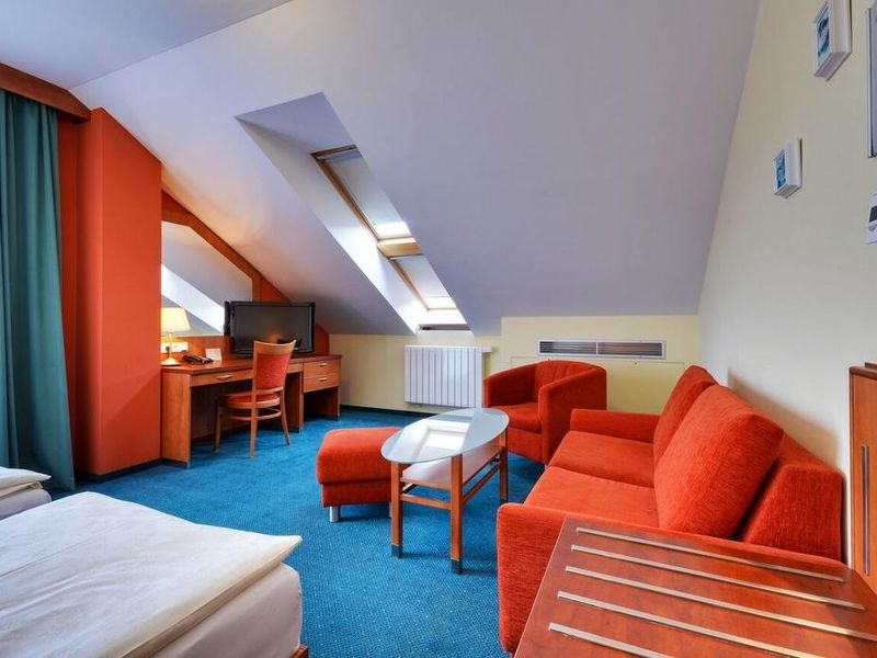 Hotel Photo 9