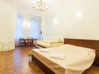 Мари Хаус