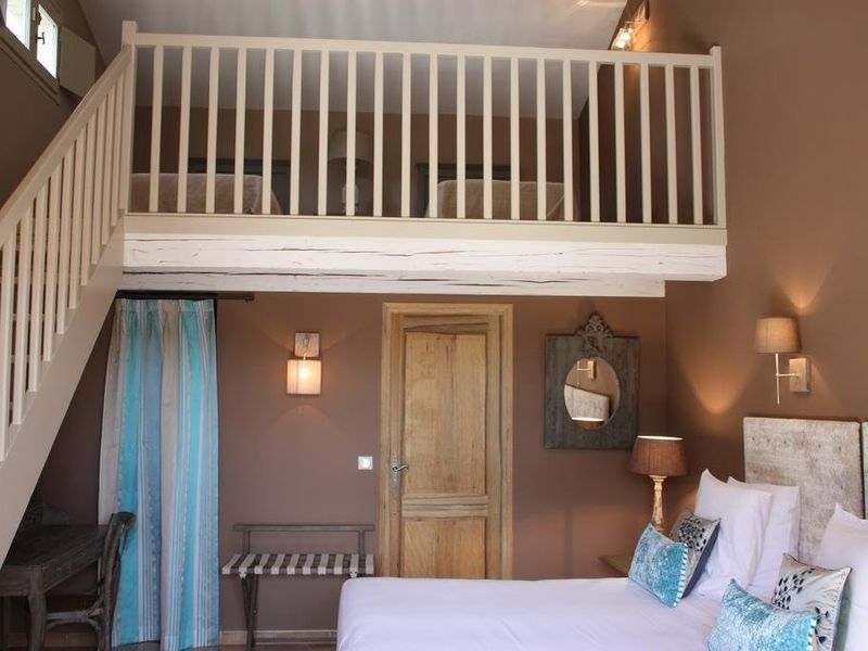 Hotel Photo 11