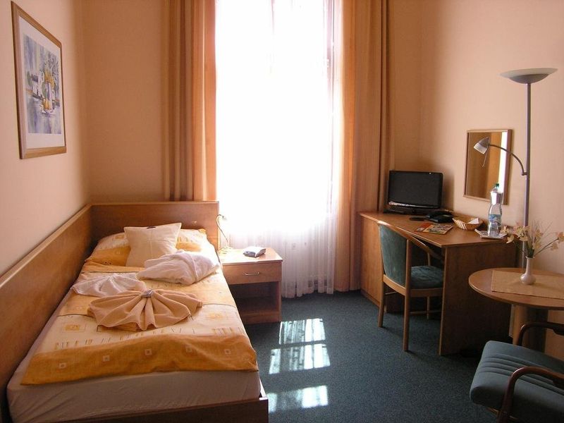 Hotel Photo 5