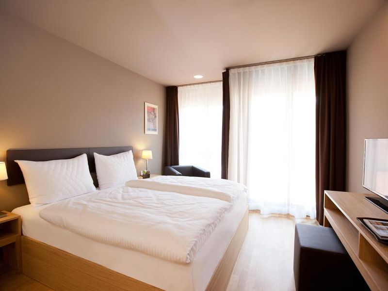 Hotel Photo 1