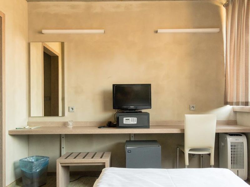 Hotel Photo 9