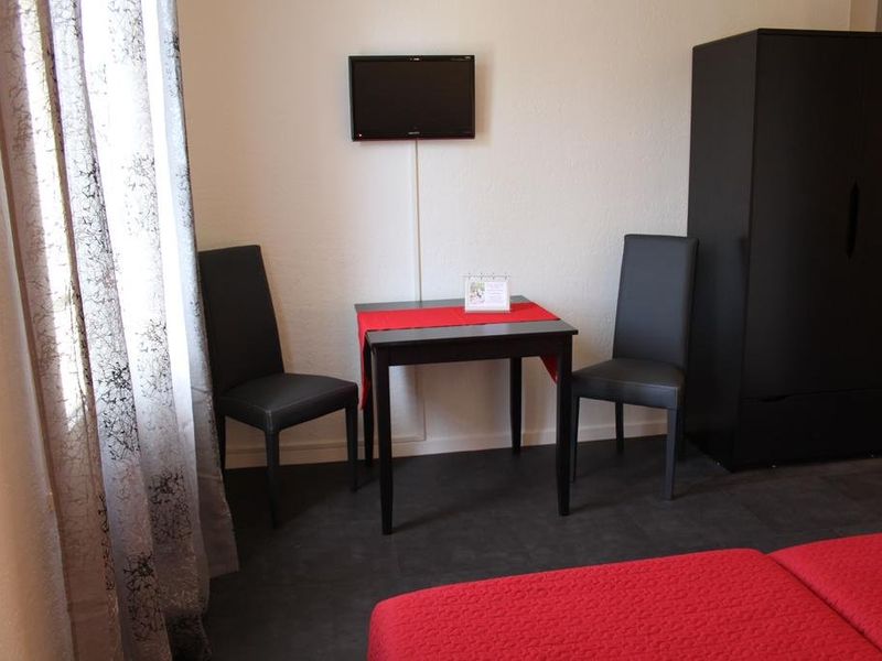 Hotel Photo 8