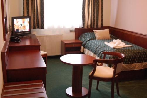 Hotel Photo 8