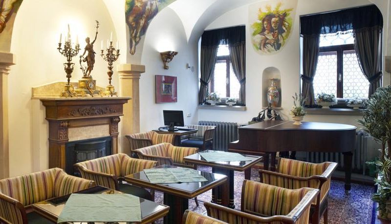 Hotel Photo 11