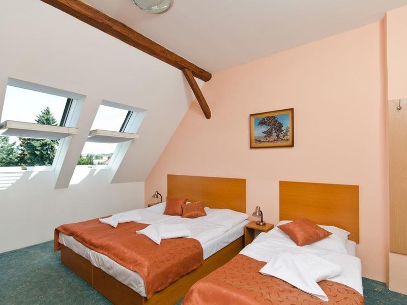 Hotel Photo 1