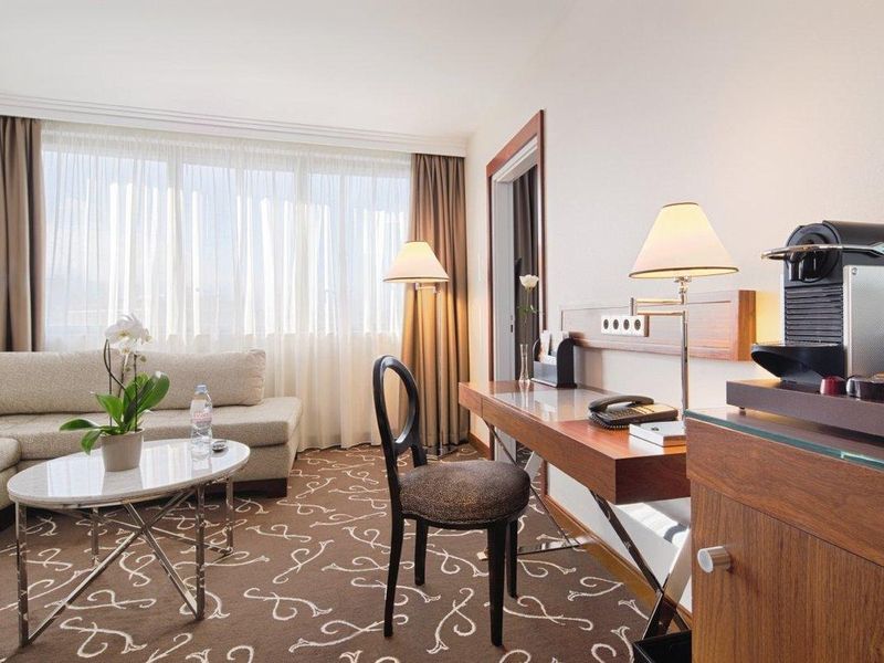 Hotel Photo 5