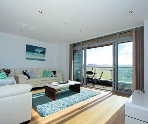 7 CRIBBAR Newquay United Kingdom
