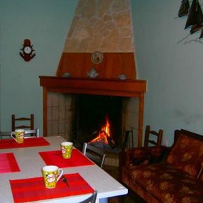 NearBy Hotel