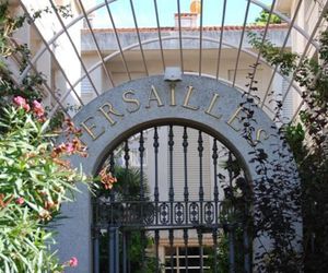 Apartamentos Zeus Versailles Vilafortuny Spain