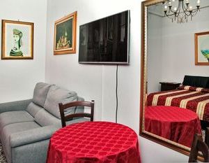 Crispi Rooms Aci Castello Italy