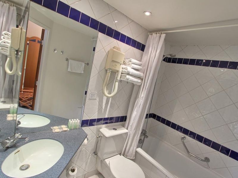 Hotel Photo 9