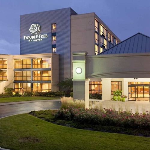 Photo of DoubleTree by Hilton Chicago - Arlington Heights