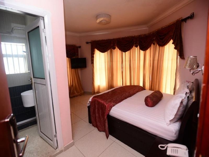 Hotel Photo 8